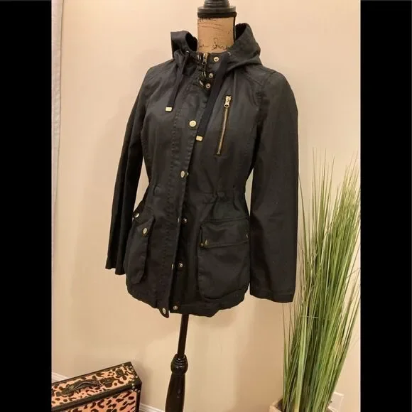 Forever 21 Black Cinch Waist City Zipper Jacket W Hood & Gold Accents S - Picture 2 of 12